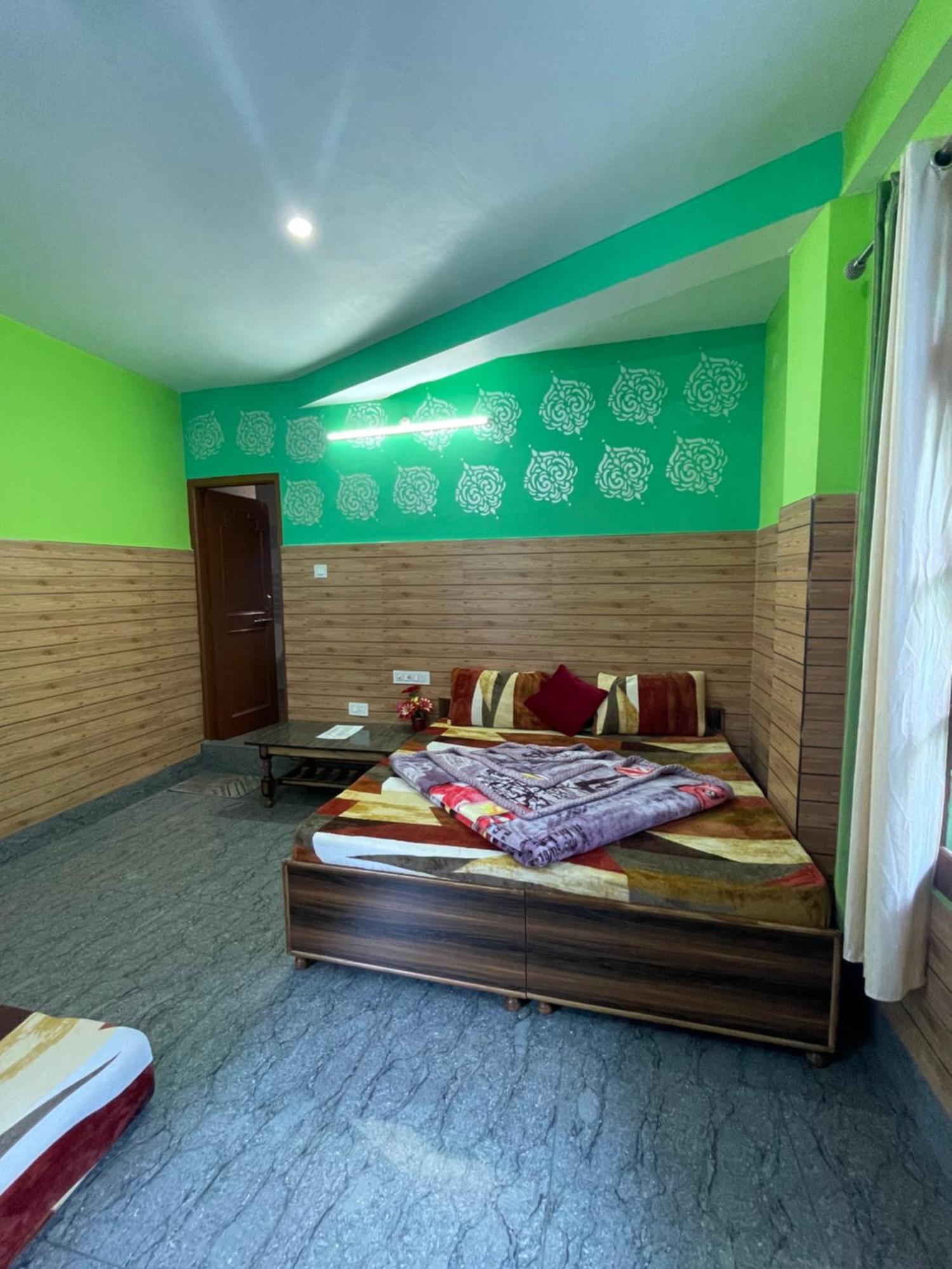 Chojh Inn Guest House Kasol Bagian luar foto