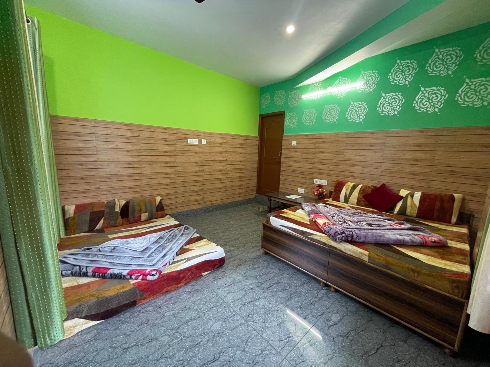 Chojh Inn Guest House Kasol Bagian luar foto