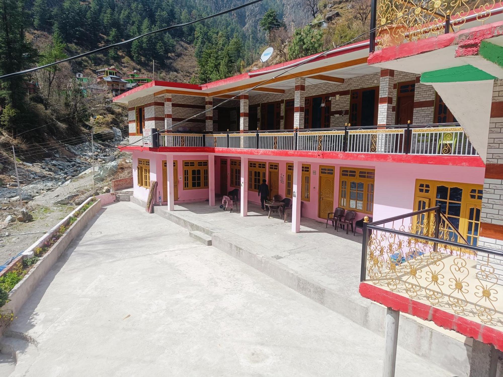 Chojh Inn Guest House Kasol Bagian luar foto