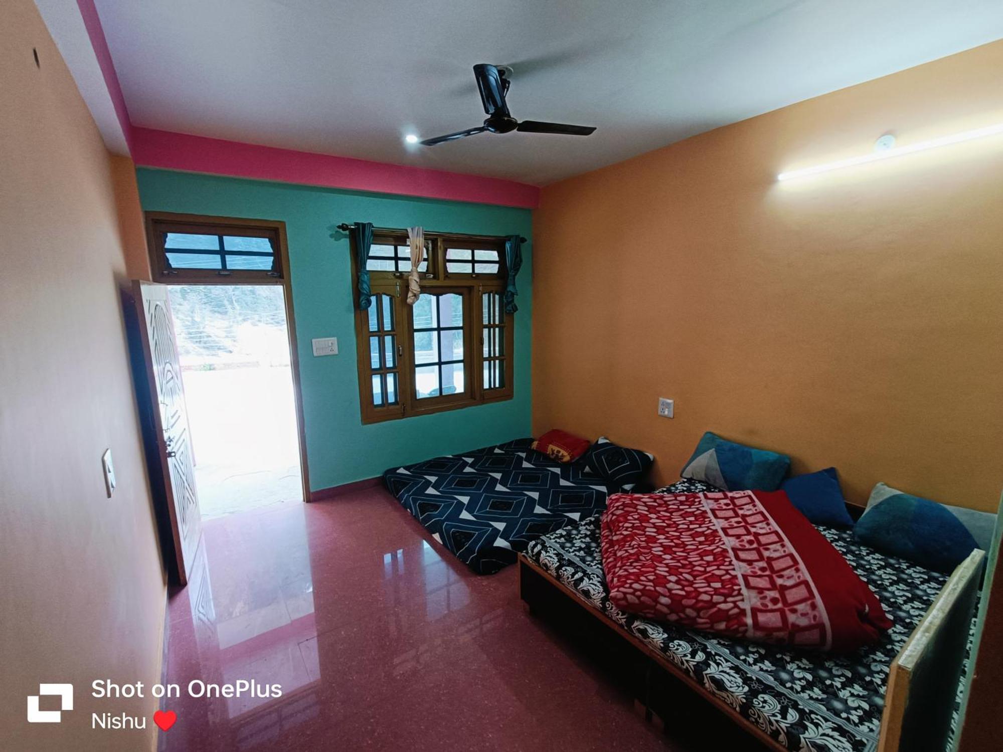 Chojh Inn Guest House Kasol Bagian luar foto
