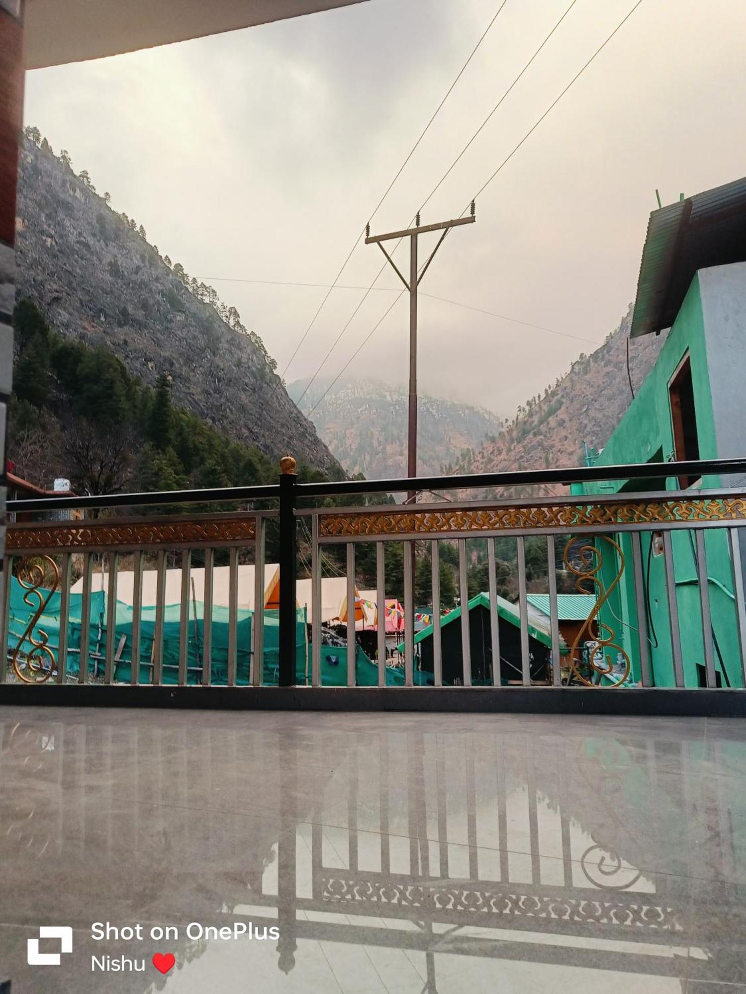 Chojh Inn Guest House Kasol Bagian luar foto